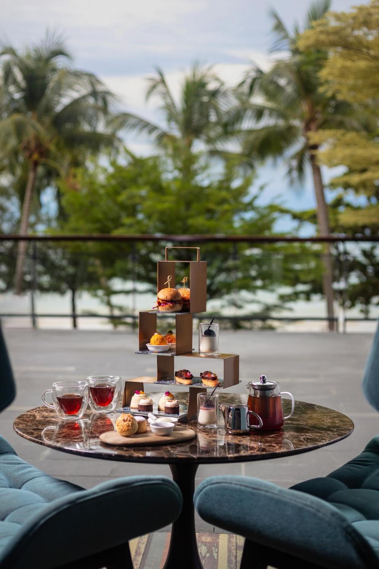 Angsana Teluk Bahang, Penang Batu Ferringhi Exterior photo Afternoon tea at the Beach Club